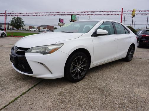 2016 Toyota Camry XSE