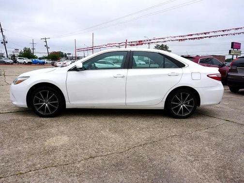 2016 Toyota Camry XSE