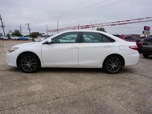 2016 Toyota Camry XSE
