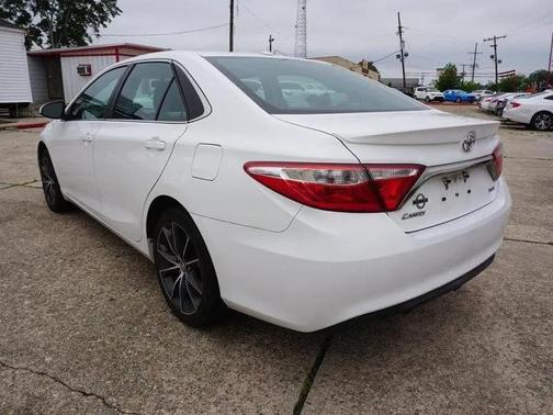 2016 Toyota Camry XSE