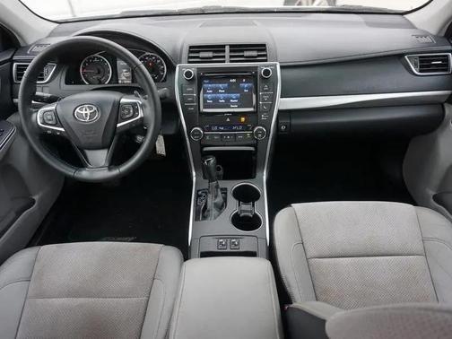 2016 Toyota Camry XSE