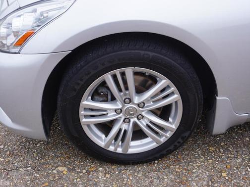 2013 INFINITI G37x Base