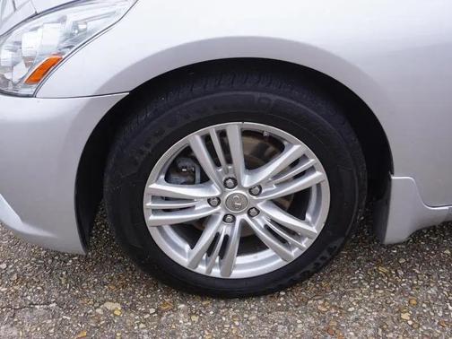 2013 INFINITI G37x Base