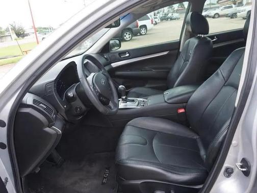 2013 INFINITI G37x Base