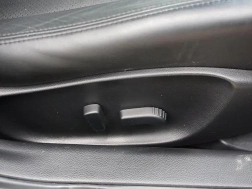 2013 INFINITI G37x Base