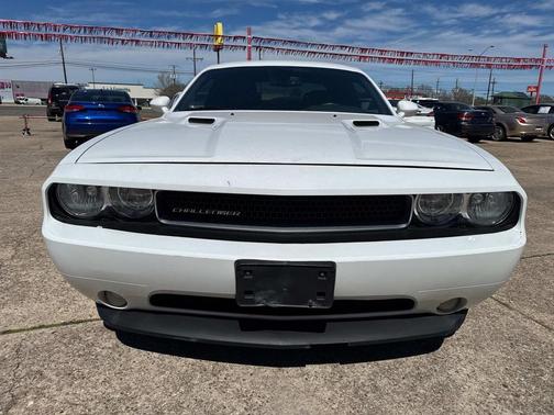 2014 Dodge Challenger SXT