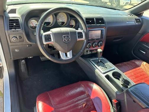 2014 Dodge Challenger SXT