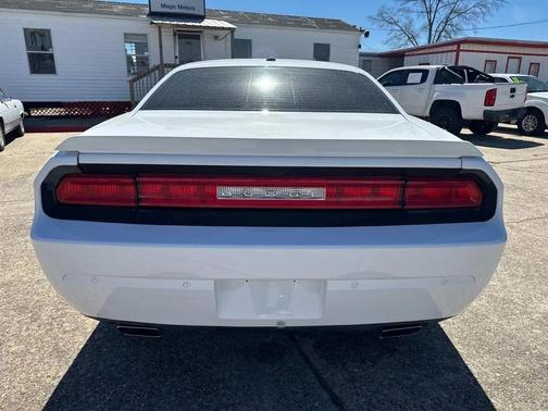 2014 Dodge Challenger SXT