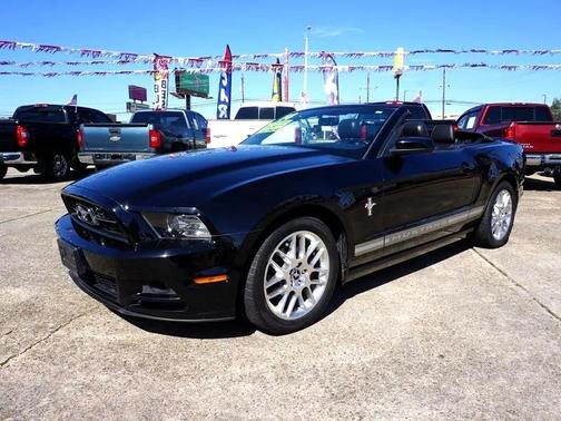 2014 Ford Mustang V6