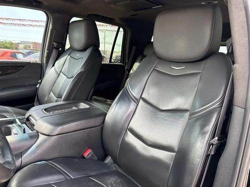 2017 Cadillac Escalade Platinum