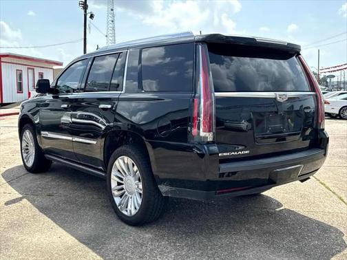 2017 Cadillac Escalade Platinum