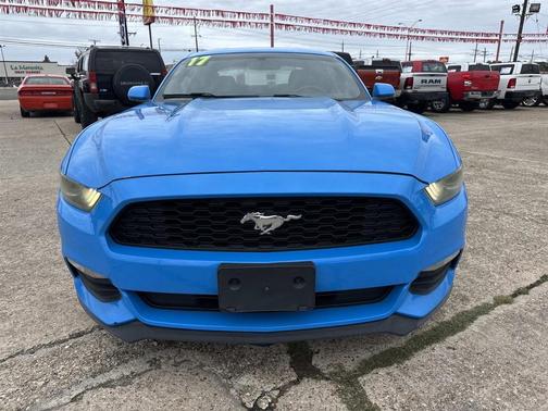 2017 Ford Mustang V6