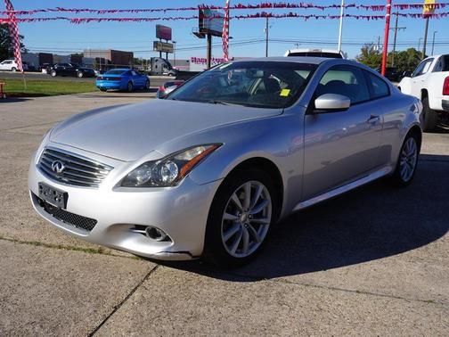 2014 INFINITI Q60 Base