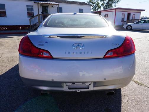 2014 INFINITI Q60 Base