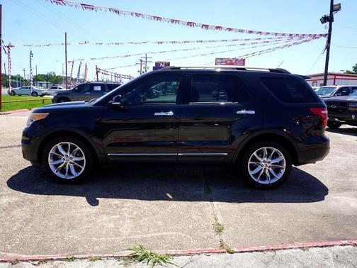 Photo 4 of 30 of 2015 Ford Explorer Limited