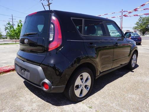 2016 Kia Soul Base