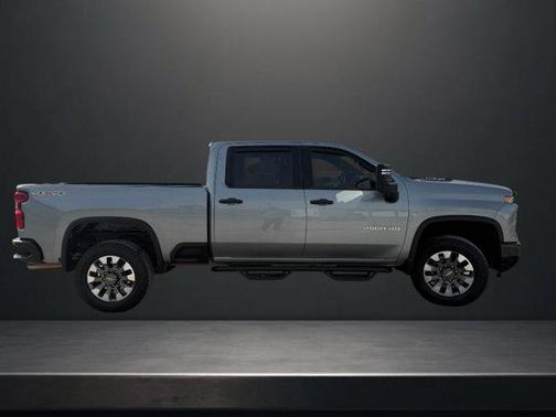 2024 Chevrolet Silverado 2500 Custom