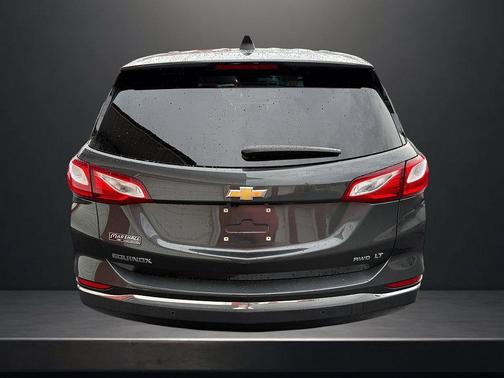 Nightfall Gray Metallic 2018 Chevrolet Equinox LT