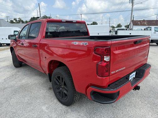 2025 Chevrolet Silverado 1500 Custom