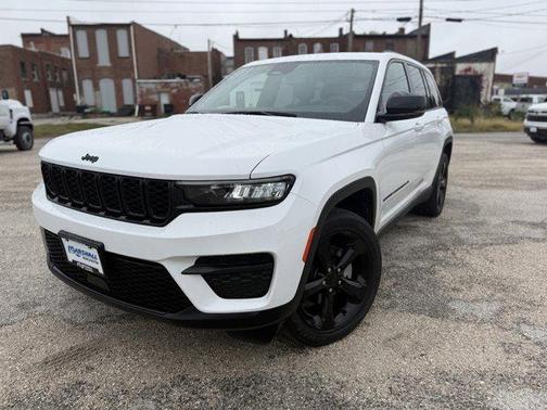 2023 Jeep Grand Cherokee Altitude