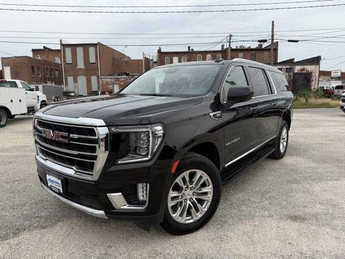 2023 GMC Yukon XL SLT