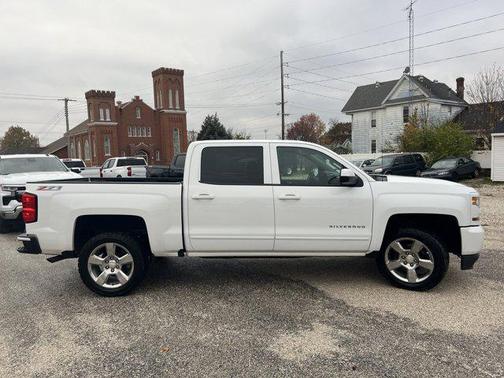 2017 Chevrolet Silverado 1500 2LT
