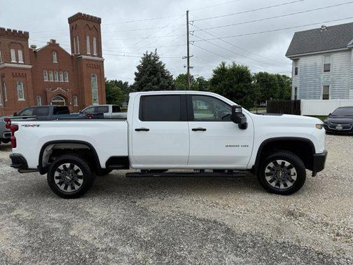 2022 Chevrolet Silverado 2500 Custom