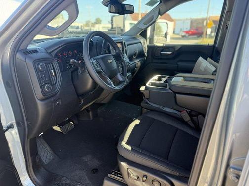 2026 Chevrolet Silverado 2500 Custom