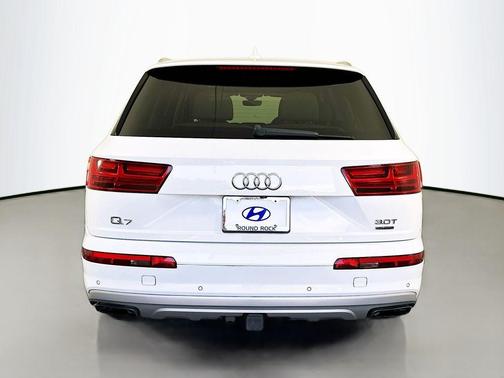 Glacier White Metallic 2018 Audi Q7 3.0T Prestige