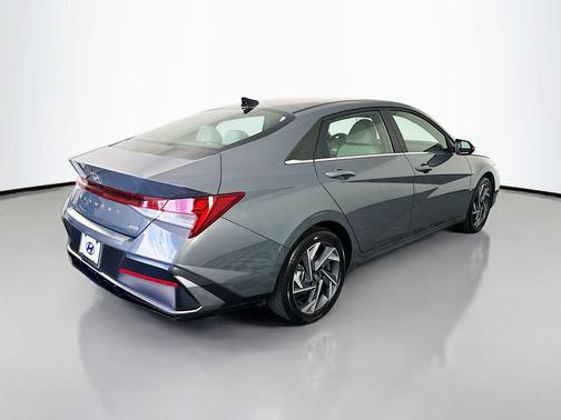 Gray 2025 Hyundai ELANTRA HEV Limited