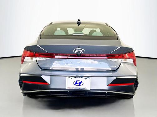 Gray 2025 Hyundai ELANTRA HEV Limited
