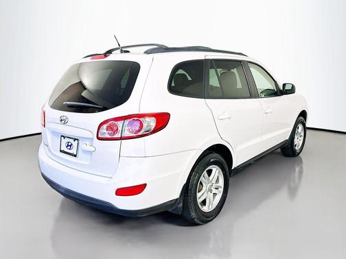 2012 Hyundai SANTA FE GLS