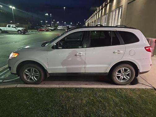 2012 Hyundai SANTA FE GLS