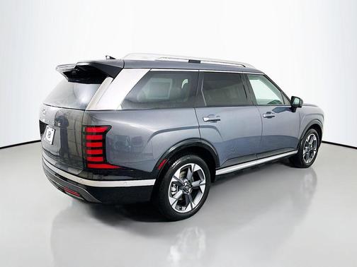 Gray Pearl 2026 Hyundai Palisade Hybrid Limited