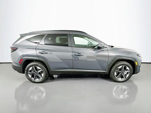 Gray 2026 Hyundai TUCSON Hybrid SEL Convenience