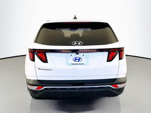 2022 Hyundai TUCSON SE