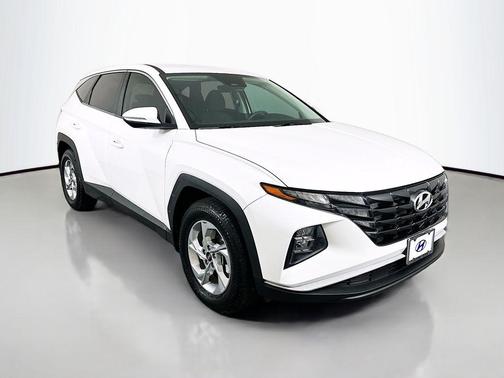 2022 Hyundai TUCSON SE