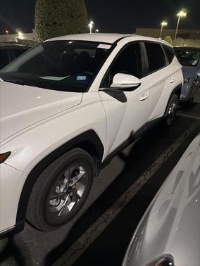 2022 Hyundai TUCSON SE