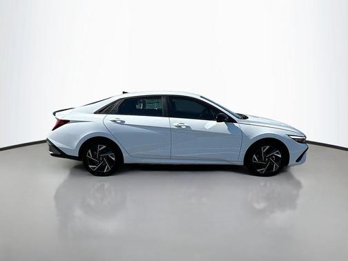 2025 Hyundai ELANTRA HEV SEL Sport