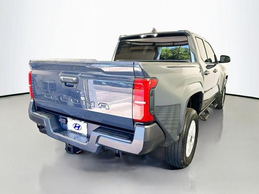 UNDERGROUND 2026 Toyota Tacoma SR
