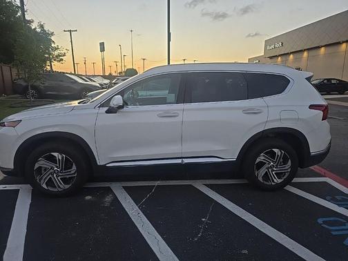 White Pearl 2023 Hyundai SANTA FE SEL