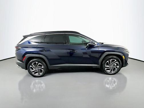 Deep Sea 2025 Hyundai TUCSON Hybrid Limited