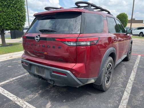 Scarlet Ember 2024 Nissan Pathfinder Rock Creek