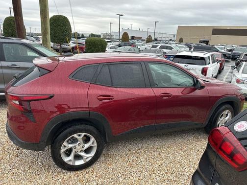 2025 Chevrolet Trax LS