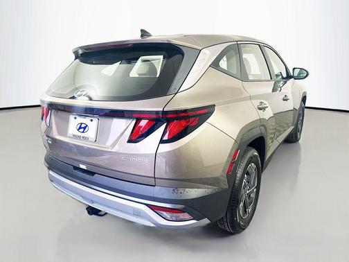 2026 Hyundai TUCSON Hybrid Blue SE