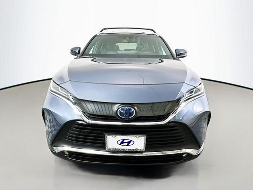 2023 Toyota Venza XLE