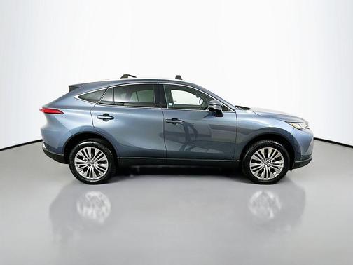 2023 Toyota Venza XLE