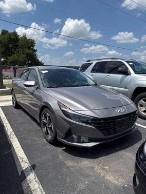2023 Hyundai ELANTRA Limited