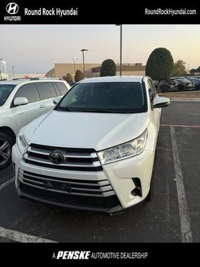 2019 Toyota Highlander LE