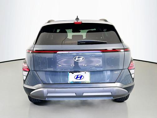 Gray Pearl 2026 Hyundai KONA Limited